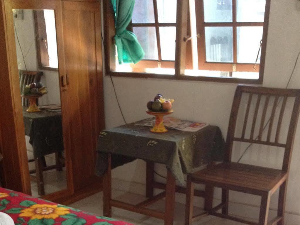 Oyo 90532 Verra Guest House Σεμινιάκ Εξωτερικό φωτογραφία